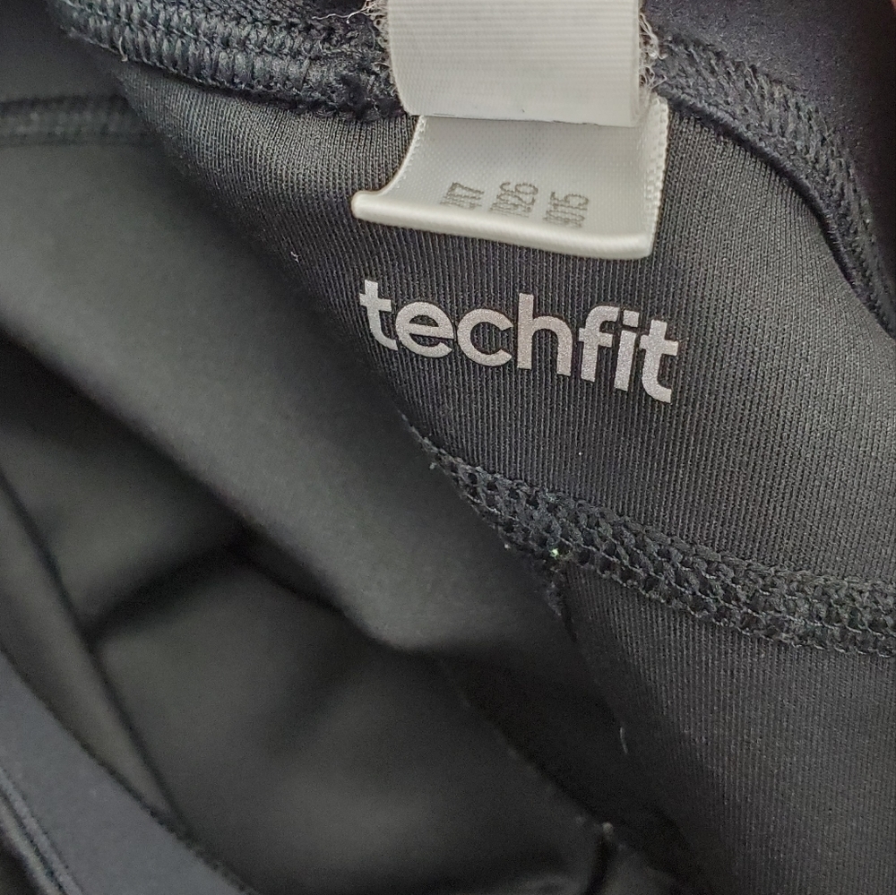 Adidas Black Gray Tech Fit Crop Medium - Picture 6 of 9